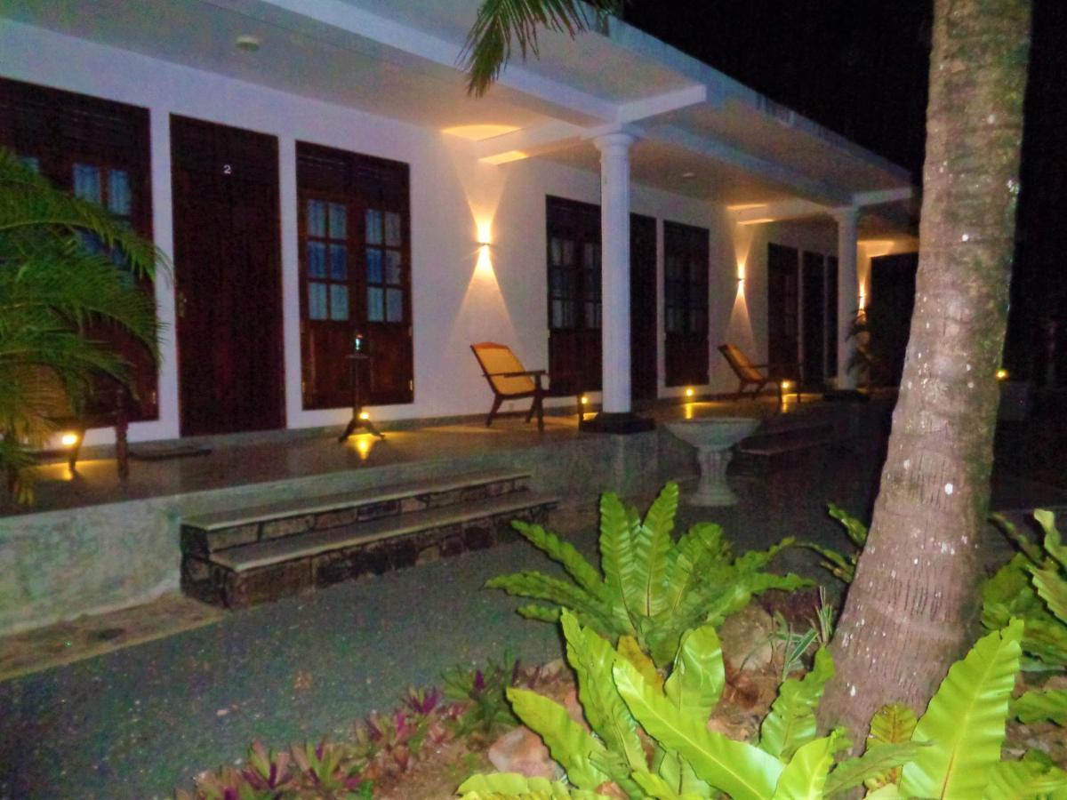 New Holiday Reach Unawatuna Ngoại thất bức ảnh